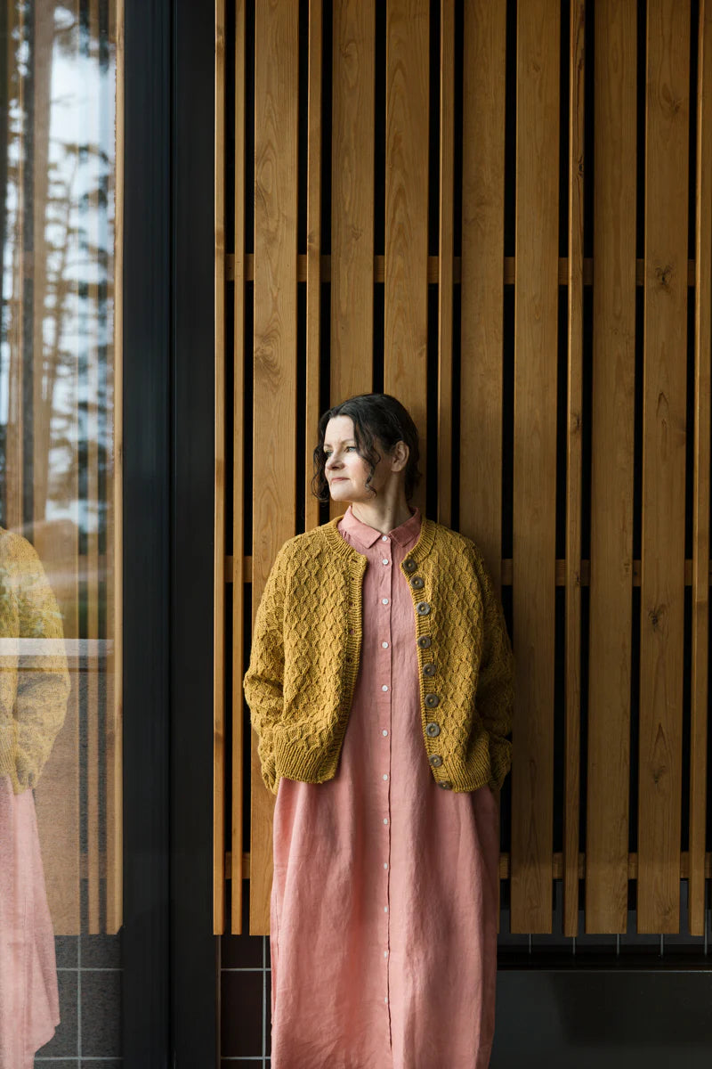 Laine Entwined: Cables, Lace and Knitted Textures