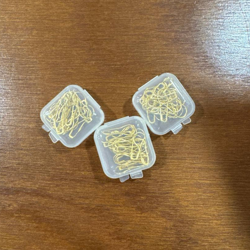 Lightbulb Metal Stitch Markers – Set of 20