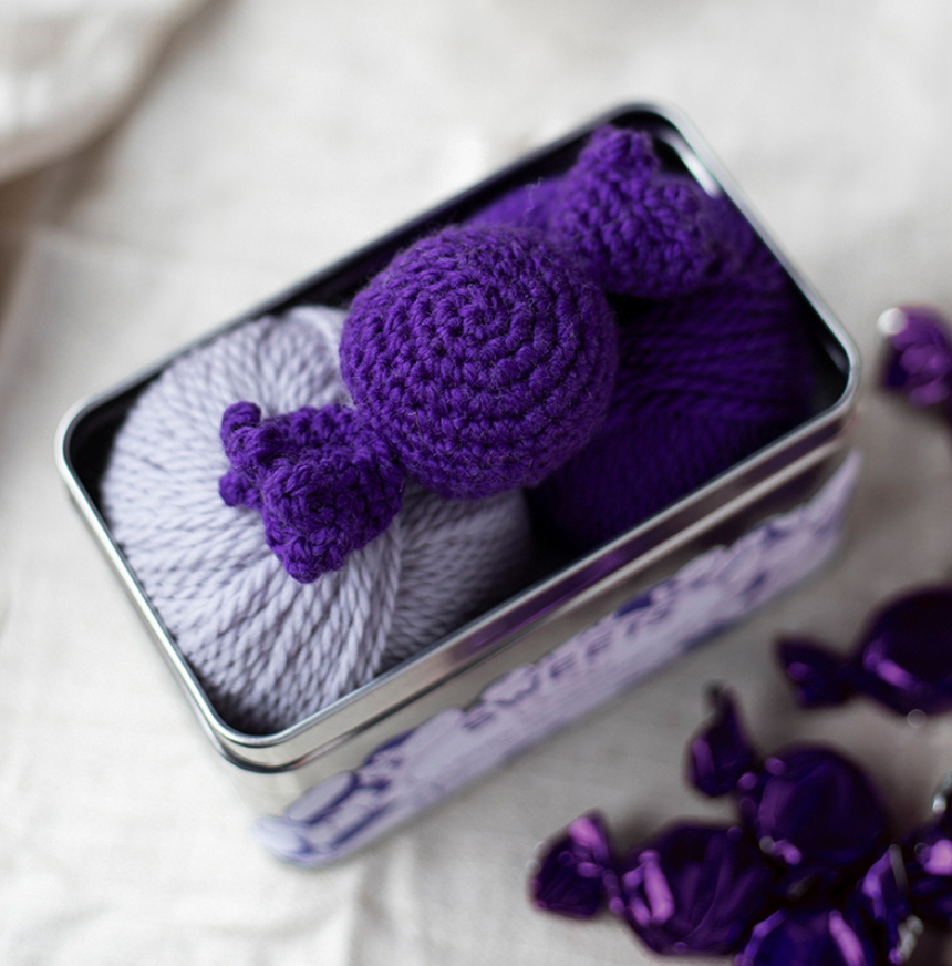 TOFT Sweets in a tin (Learn to Crochet Kit)