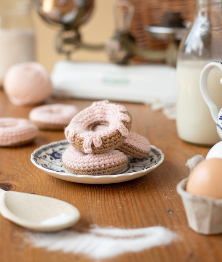**NEW** TOFT Gourmet Crochet Kit - Doughnuts