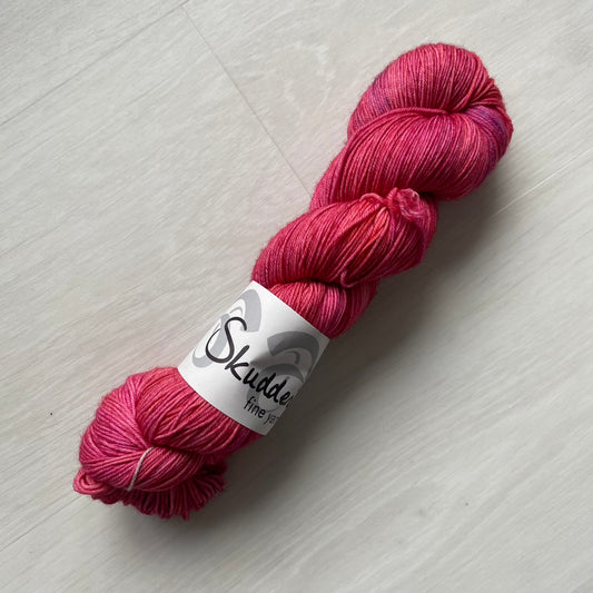 Skudderia Hand-Dyed Fine Yarns - Skywalker