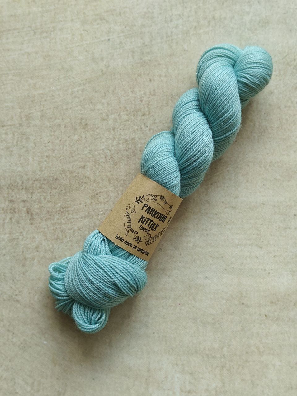 PKF 75% Superwash Merino, 20 Nylon & 5% Silver Stellina | 400m