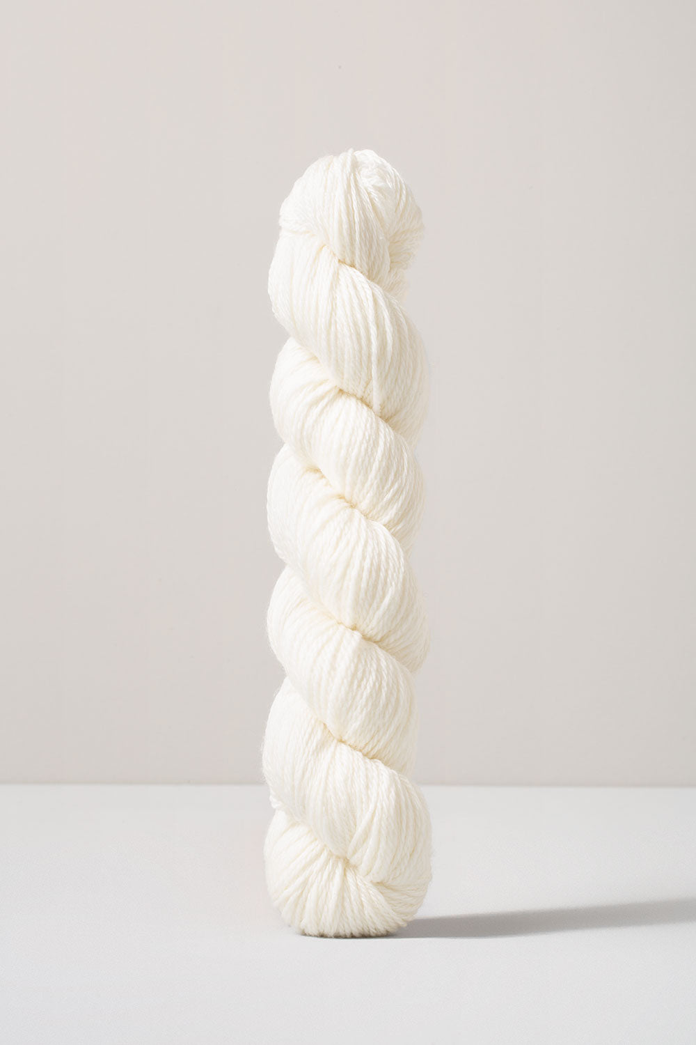 Urth Yarns 16 Fingering (16 Micron 100% Merino)