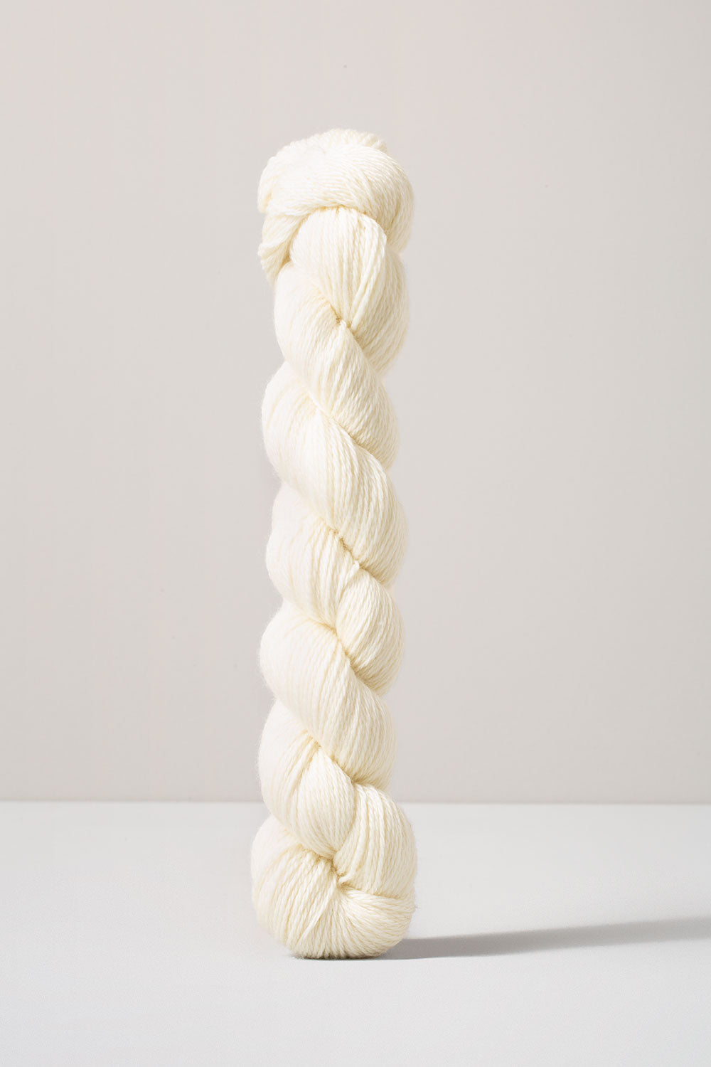 Urth Yarns 16 Fingering (16 Micron 100% Merino)