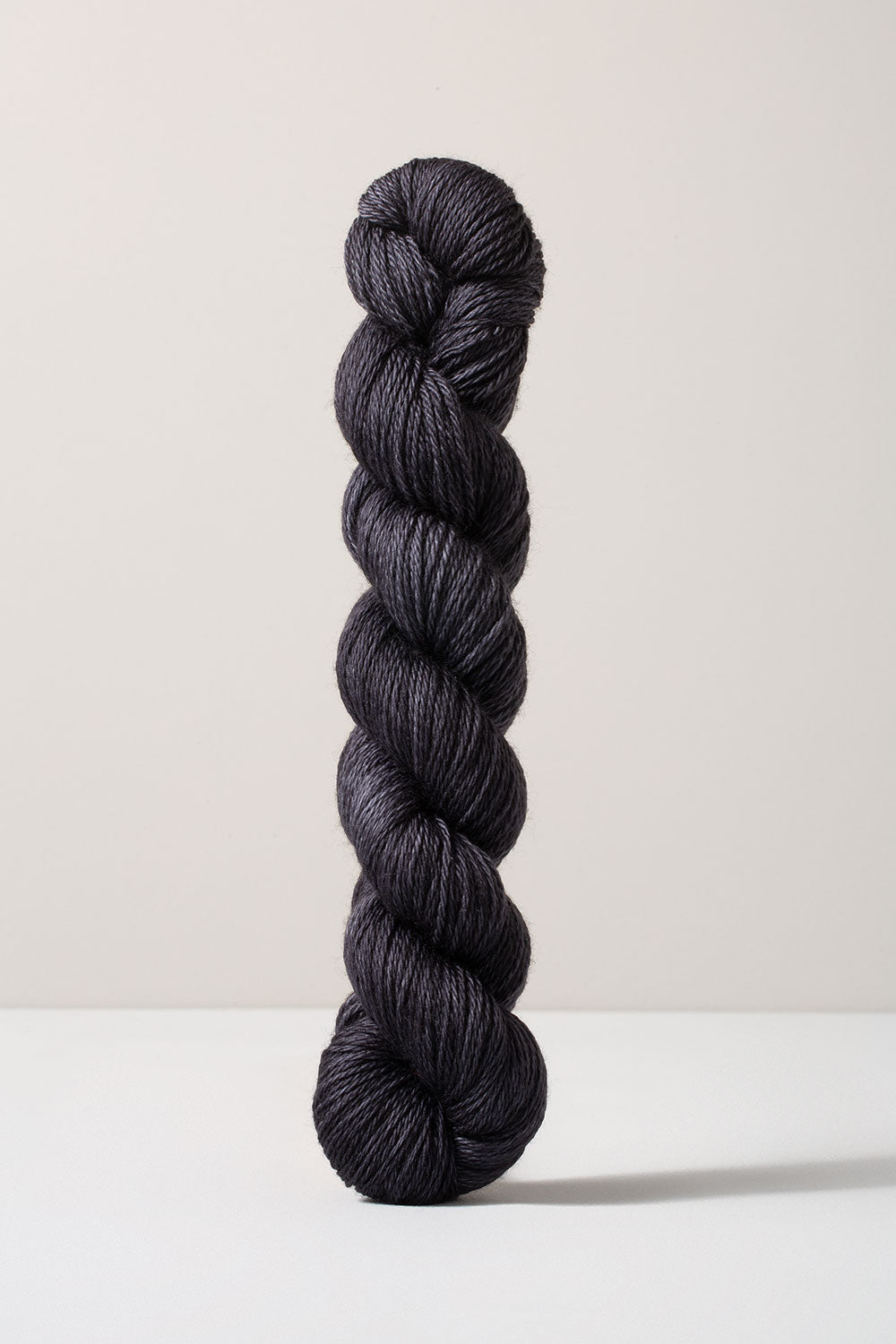 Urth Yarns 16 Fingering (16 Micron 100% Merino)