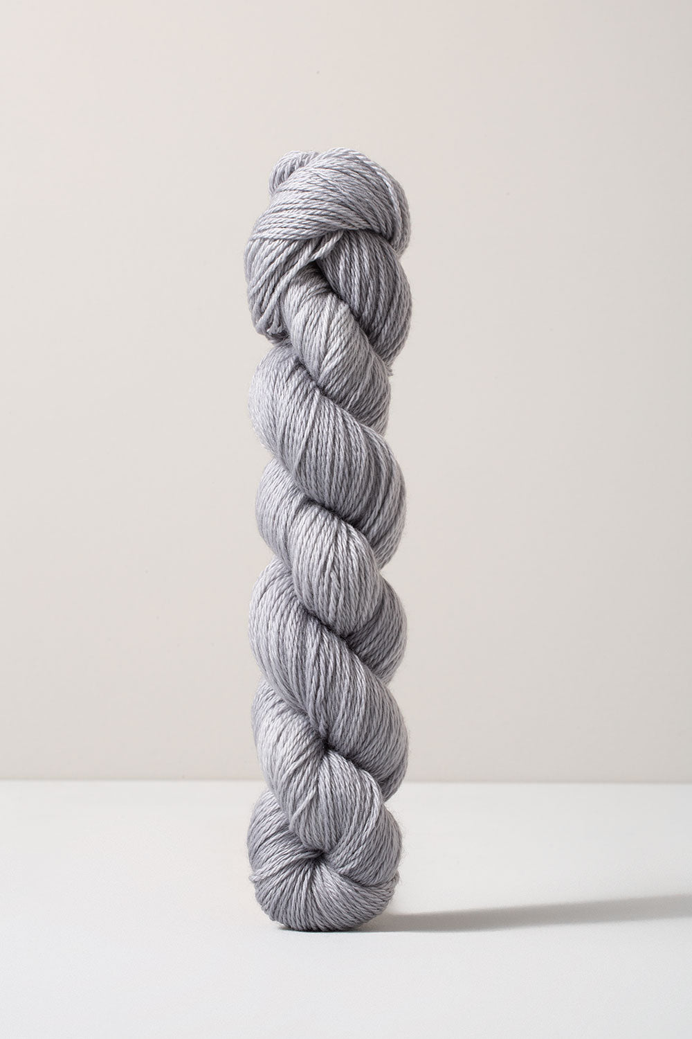 Urth Yarns 16 Fingering (16 Micron 100% Merino)