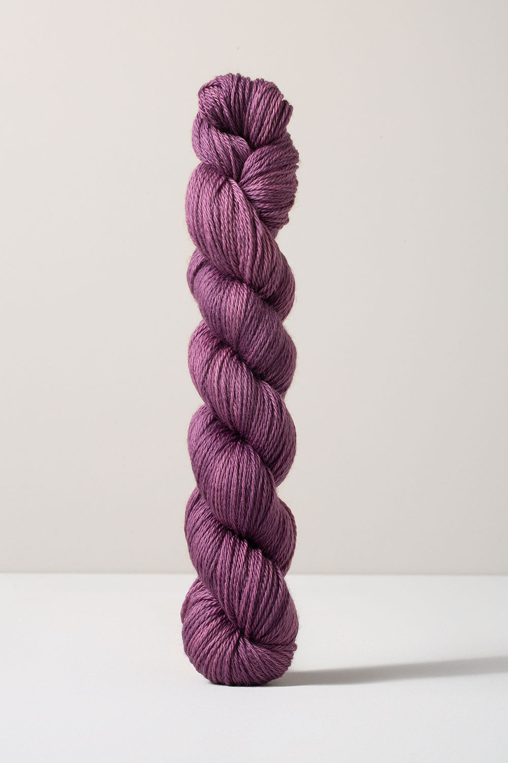Urth Yarns 16 Fingering (16 Micron 100% Merino)