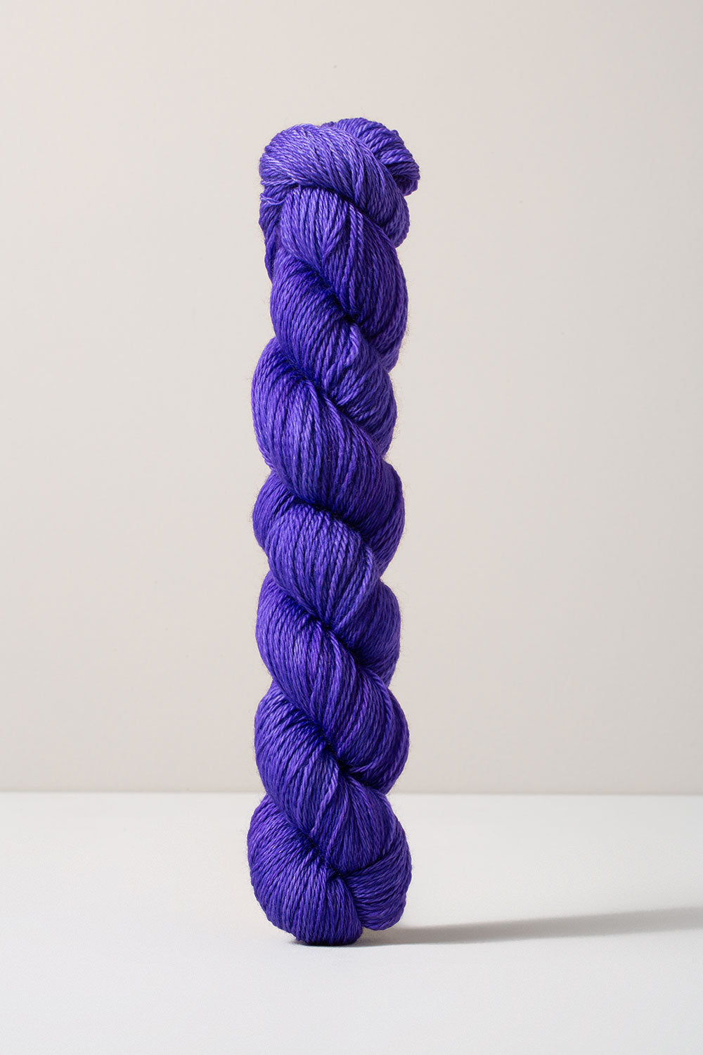 Urth Yarns 16 Fingering (16 Micron 100% Merino)