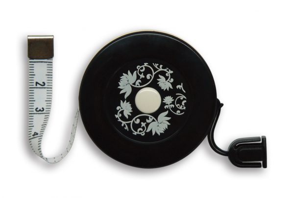 [06247] Seeknit Tape Measure with Magnetic White Flower
