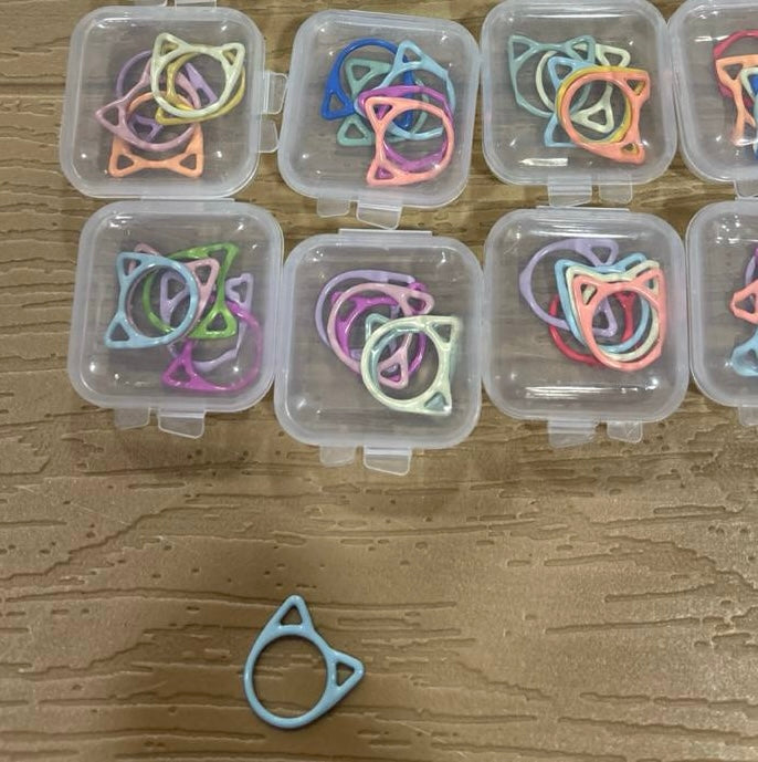 Cat Head Metal Stitch Markers – Set of 5