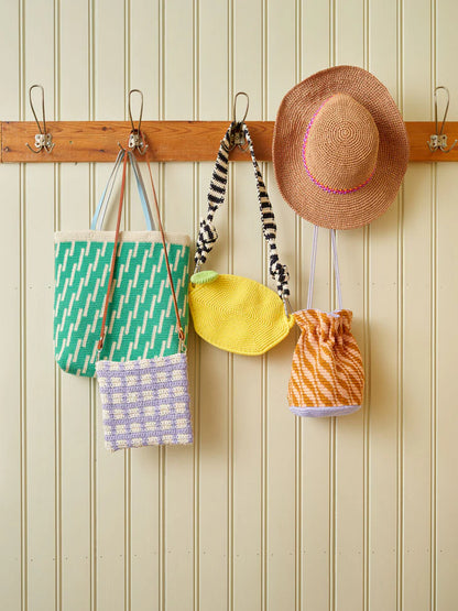 Laine Let's Crochet Magazine