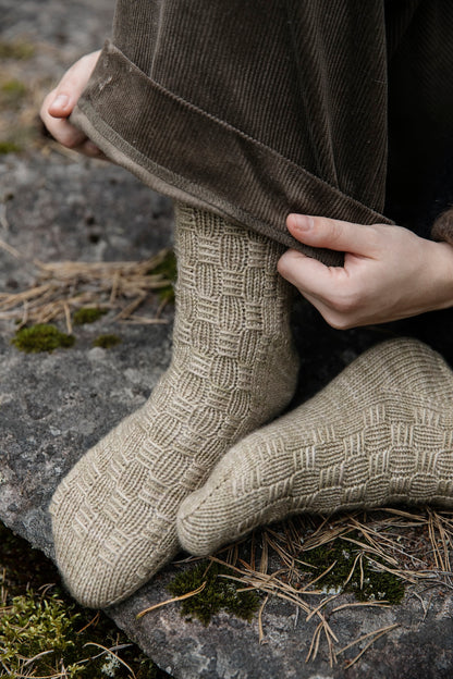 **NEW** Laine 52 Weeks of One Skein Knits