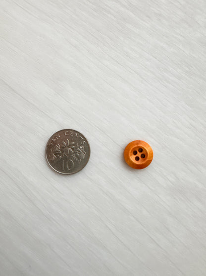 Assorted Buttons (Various Sizes)