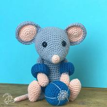 Load image into Gallery viewer, Hardicraft Crochet Kits -  EDDY MOUSE