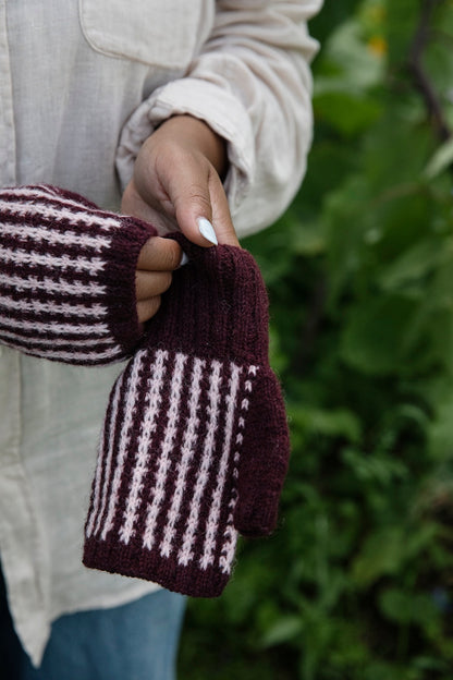 **NEW** Laine 52 Weeks of One Skein Knits