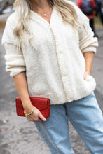 Load image into Gallery viewer, Laine Everyday Knits: Easy Wardrobe Essentials