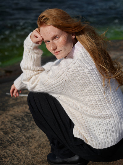 **NEW** Laine The Art of the Sea: 23 Knitwear Designs Inspired by the Moomins