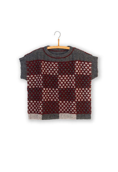 A Knitting Life 2 – OUT INTO THE WORLD