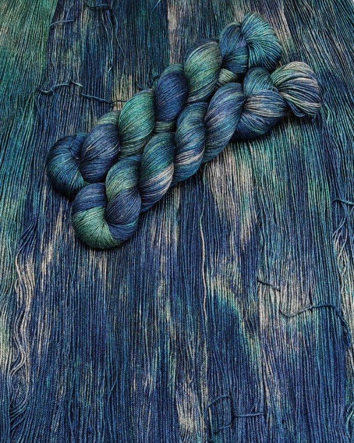 **NEW** By Kiilerich Hand-dyed Yarn - Mørk Yak NSW 400