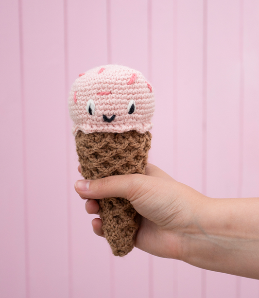 TOFT Strawberry Ice Cream Kit