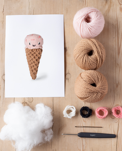 TOFT Strawberry Ice Cream Kit