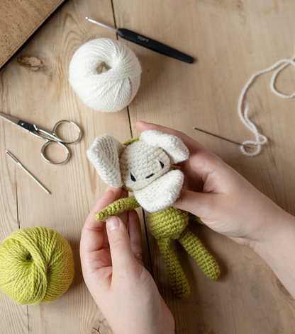 TOFT Mini Snowdrop Flower Crochet Kit