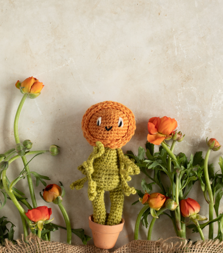 TOFT Mini Ranunculus Flower Crochet Kit