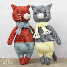 Load image into Gallery viewer, Hardicraft Crochet Kits -  PIXIE CAT