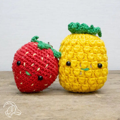 Hardicraft Crochet Kits - BAG HANGER STRAWBERRY