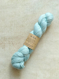 Parkour Kitties Fibers Hand-Dyed Yarn - 50% Baby Alpaca 25% Linen 25% Silk
