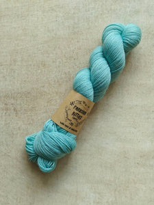 PKF 75% Superwash Merino, 20 Nylon & 5% Silver Stellina | 400m