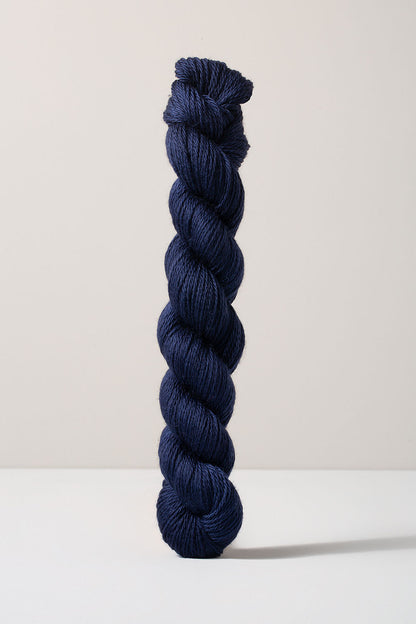 Urth Yarns 16 Fingering (16 Micron 100% Merino)