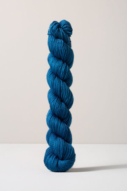 Urth Yarns 16 Fingering (16 Micron 100% Merino)
