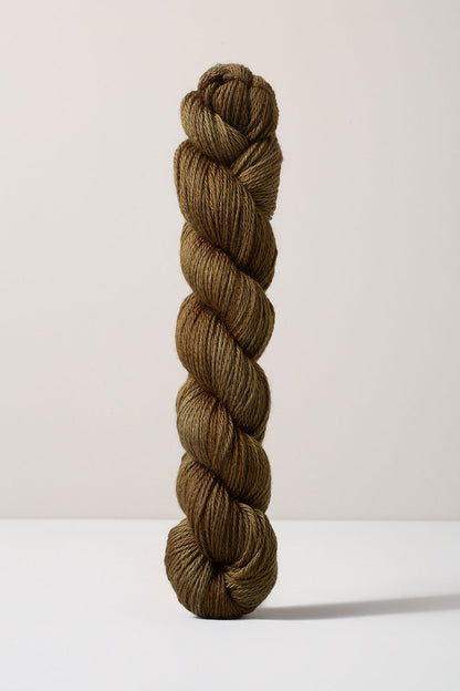 Urth Yarns 16 Fingering (16 Micron 100% Merino)