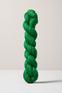 Urth Yarns 16 Fingering (16 Micron 100% Merino)