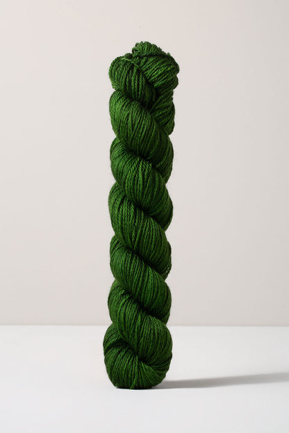 Urth Yarns 16 Fingering (16 Micron 100% Merino)