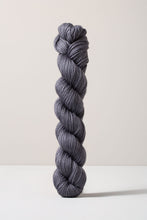 Load image into Gallery viewer, Urth Yarns 16 Fingering (16 Micron 100% Merino)