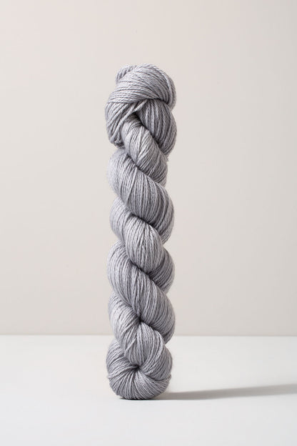 Urth Yarns 16 Fingering (16 Micron 100% Merino)