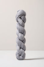 Load image into Gallery viewer, Urth Yarns 16 Fingering (16 Micron 100% Merino)