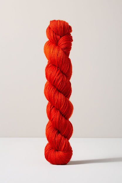 Urth Yarns 16 Fingering (16 Micron 100% Merino)