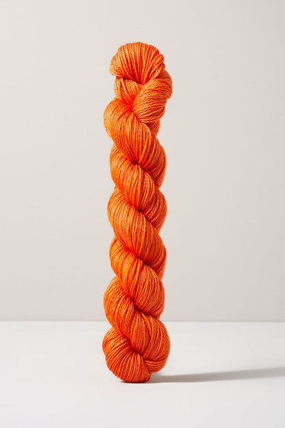 Urth Yarns 16 Fingering (16 Micron 100% Merino)