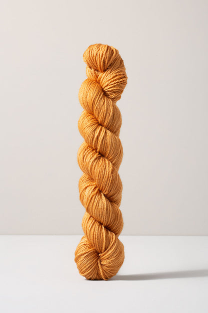Urth Yarns 16 Fingering (16 Micron 100% Merino)