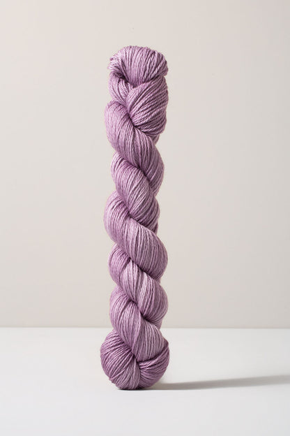 Urth Yarns 16 Fingering (16 Micron 100% Merino)
