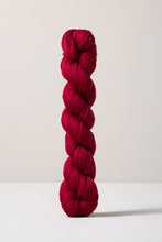 Load image into Gallery viewer, Urth Yarns 16 Fingering (16 Micron 100% Merino)