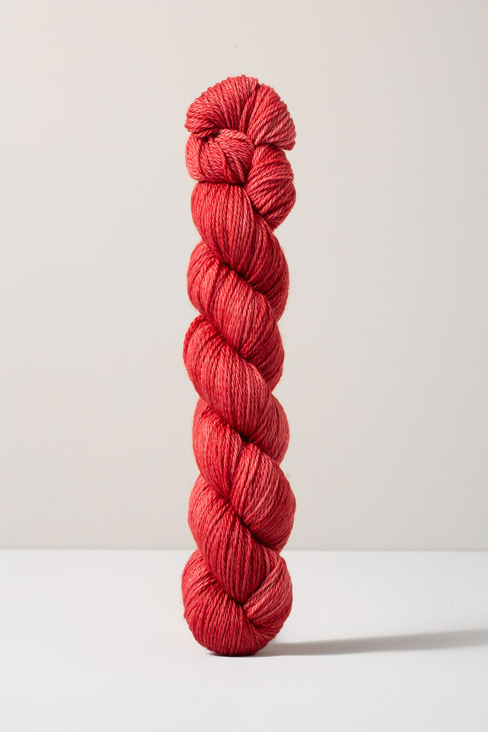 Urth Yarns 16 Fingering (16 Micron 100% Merino)