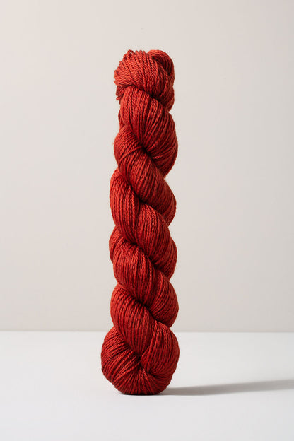 Urth Yarns 16 Fingering (16 Micron 100% Merino)