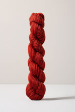 Load image into Gallery viewer, Urth Yarns 16 Fingering (16 Micron 100% Merino)