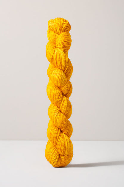 Urth Yarns 16 Fingering (16 Micron 100% Merino)
