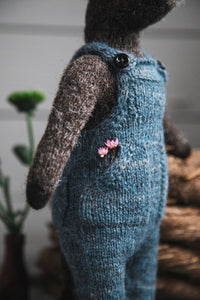 Mouche & Friends: Seamless Toys to Knit and Love by Cinthia Vallet