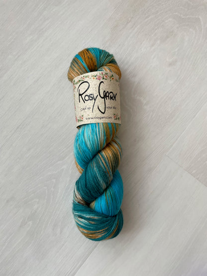 Rosy Yarn Hand-Dyed - Cozy